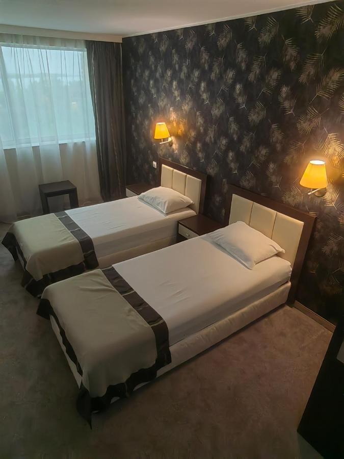 Hotel Rovno 3*