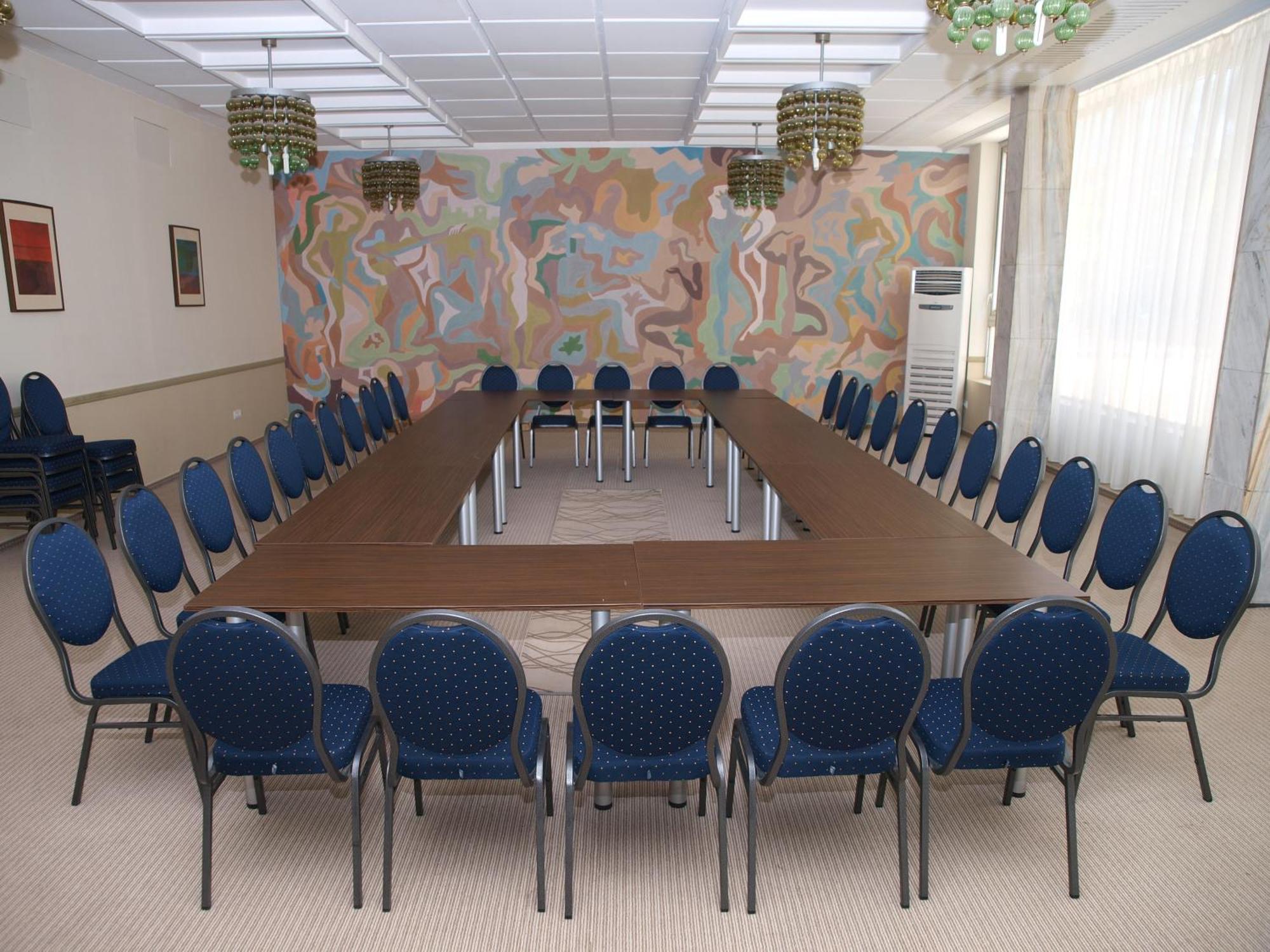 Rovno Hotel